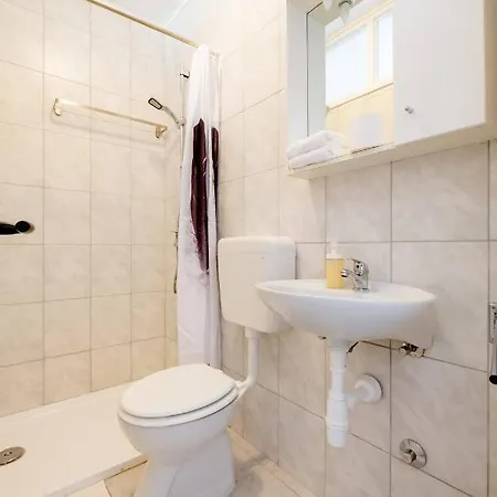 Vuljan 3* フヴァル