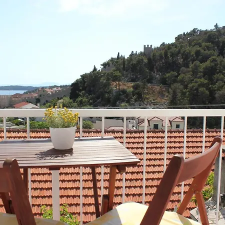 Vuljan Hvar Town