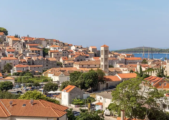 Vuljan Hvar Town